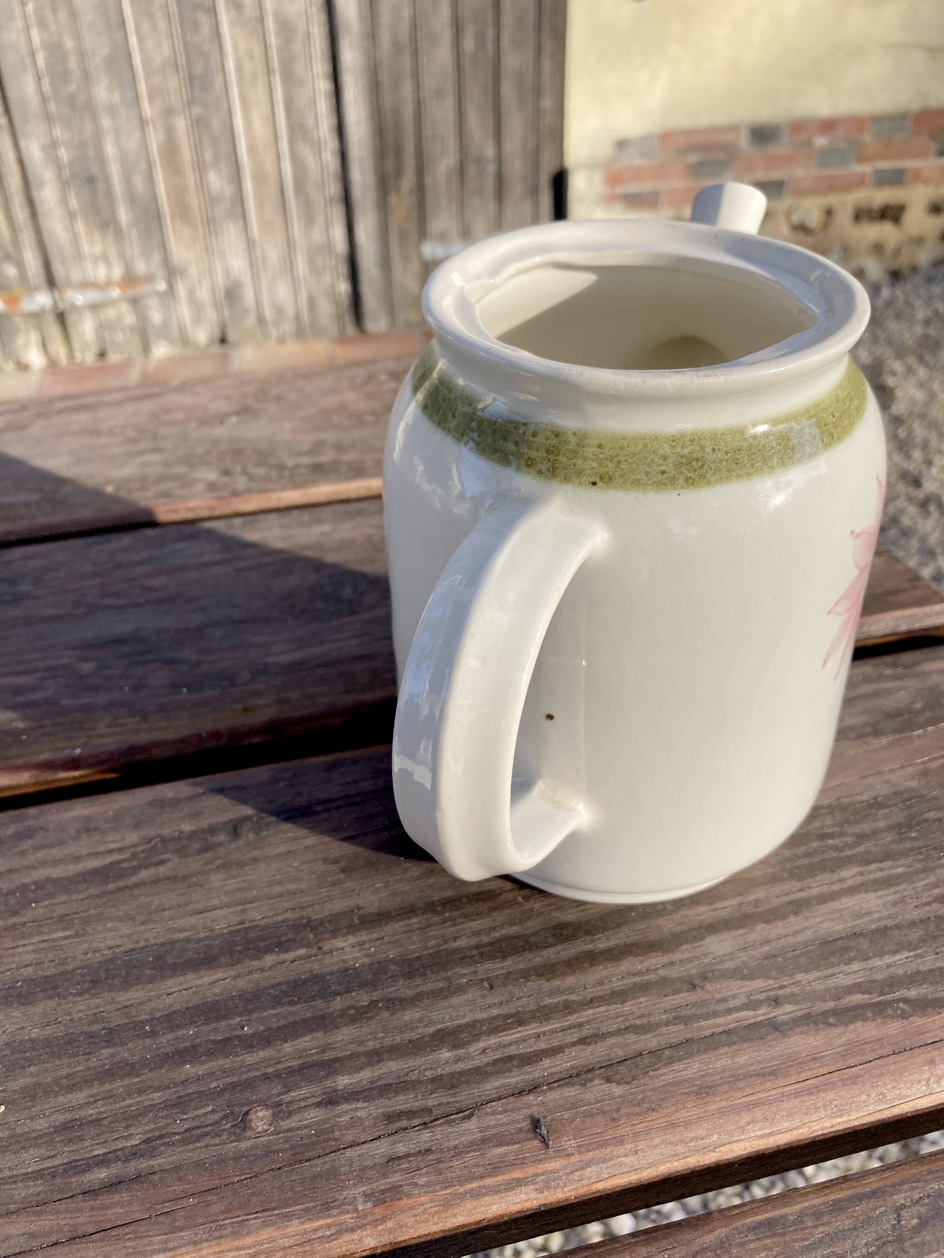 Sarreguemines teapot from the 70s