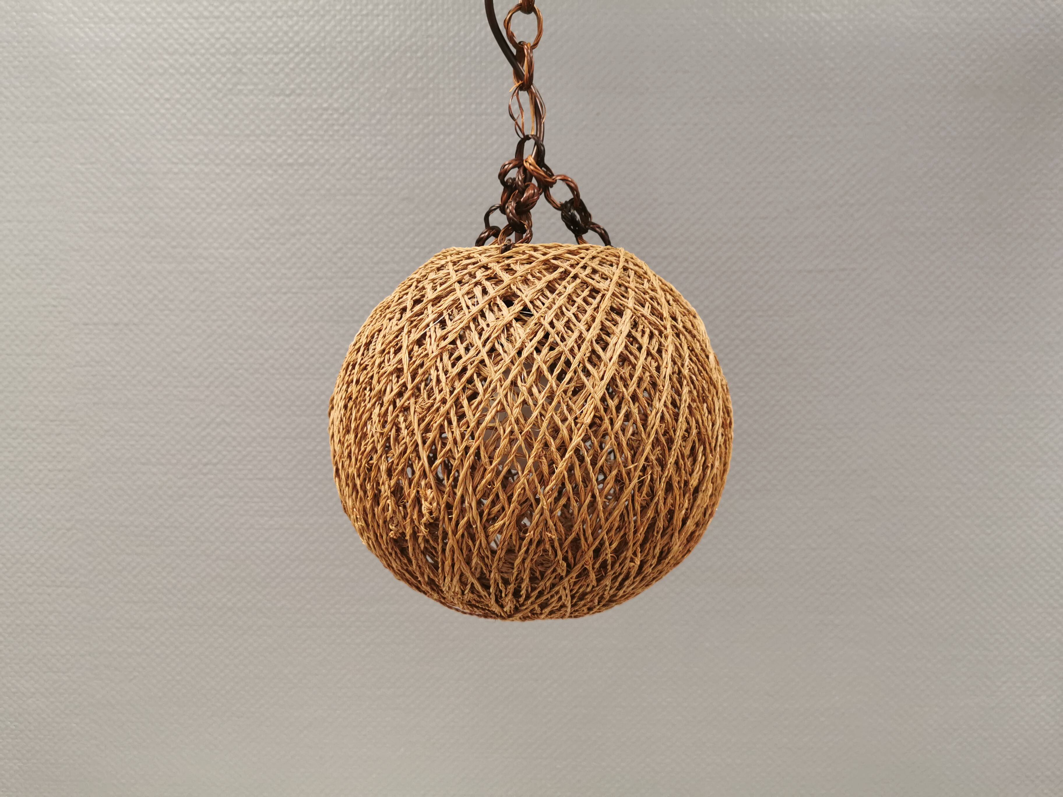 Rattan ball lamp