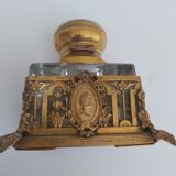 Bronze and crystal inkwell nineteenth Louis XVI and Marie-Antoinette medallion
