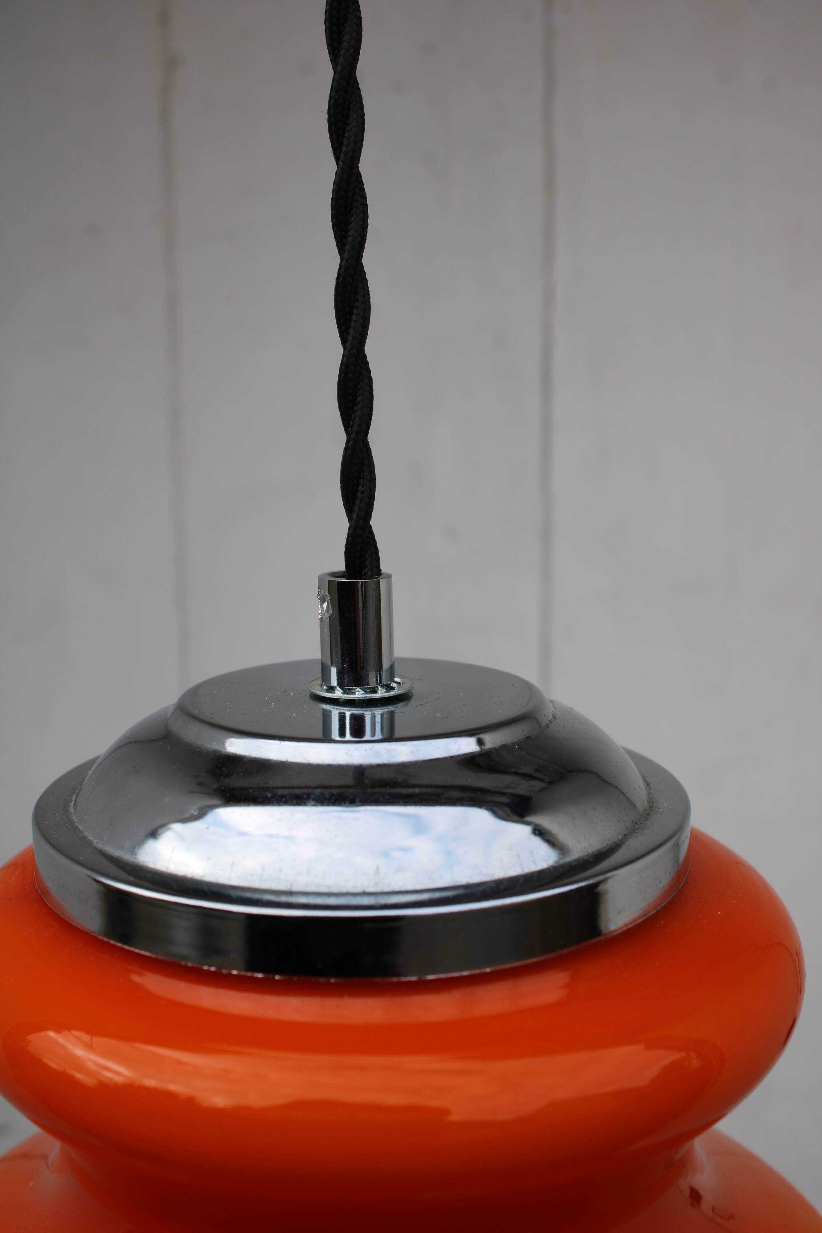 Suspension space age in orange opaline