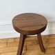 Tabouret bois brutaliste