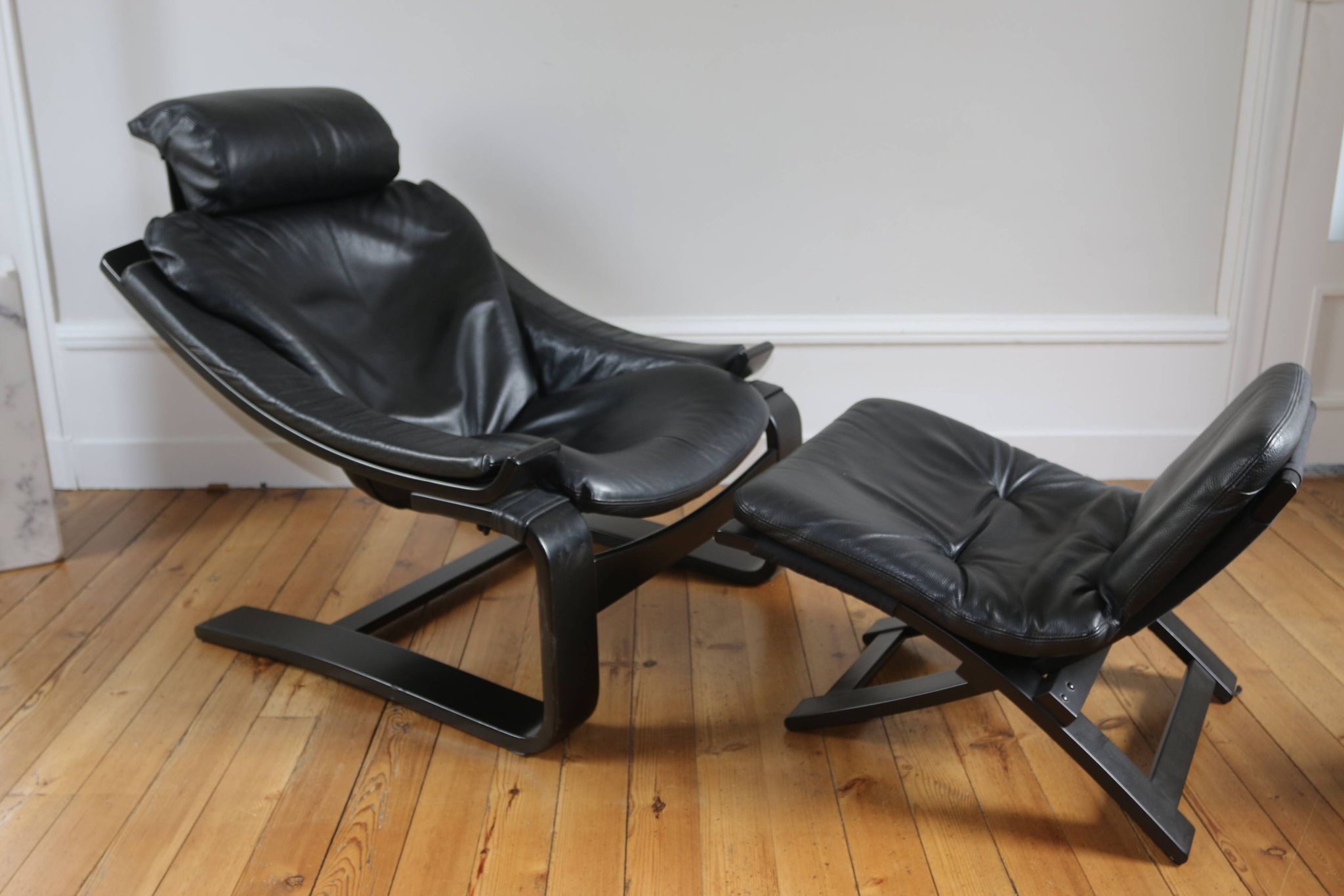 Scandinavian armchair and ottoman Ake Frybiter Kroken Roche Bobois