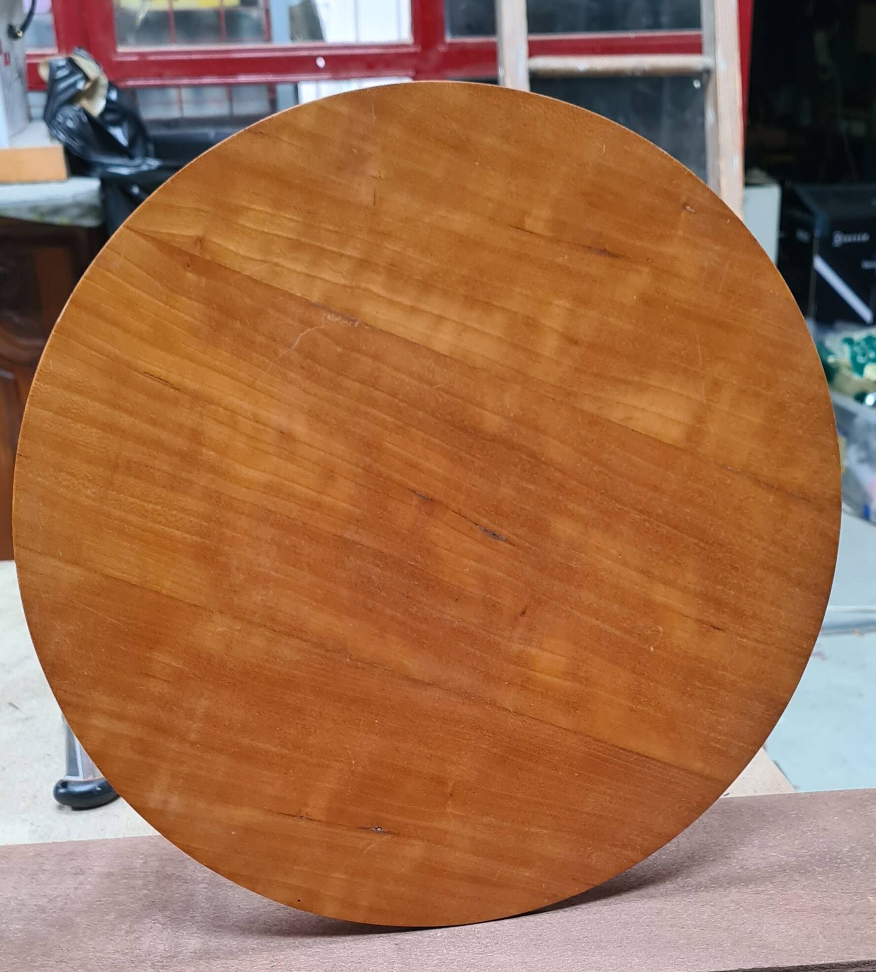 Scandinavian harness in red wood 72x35
