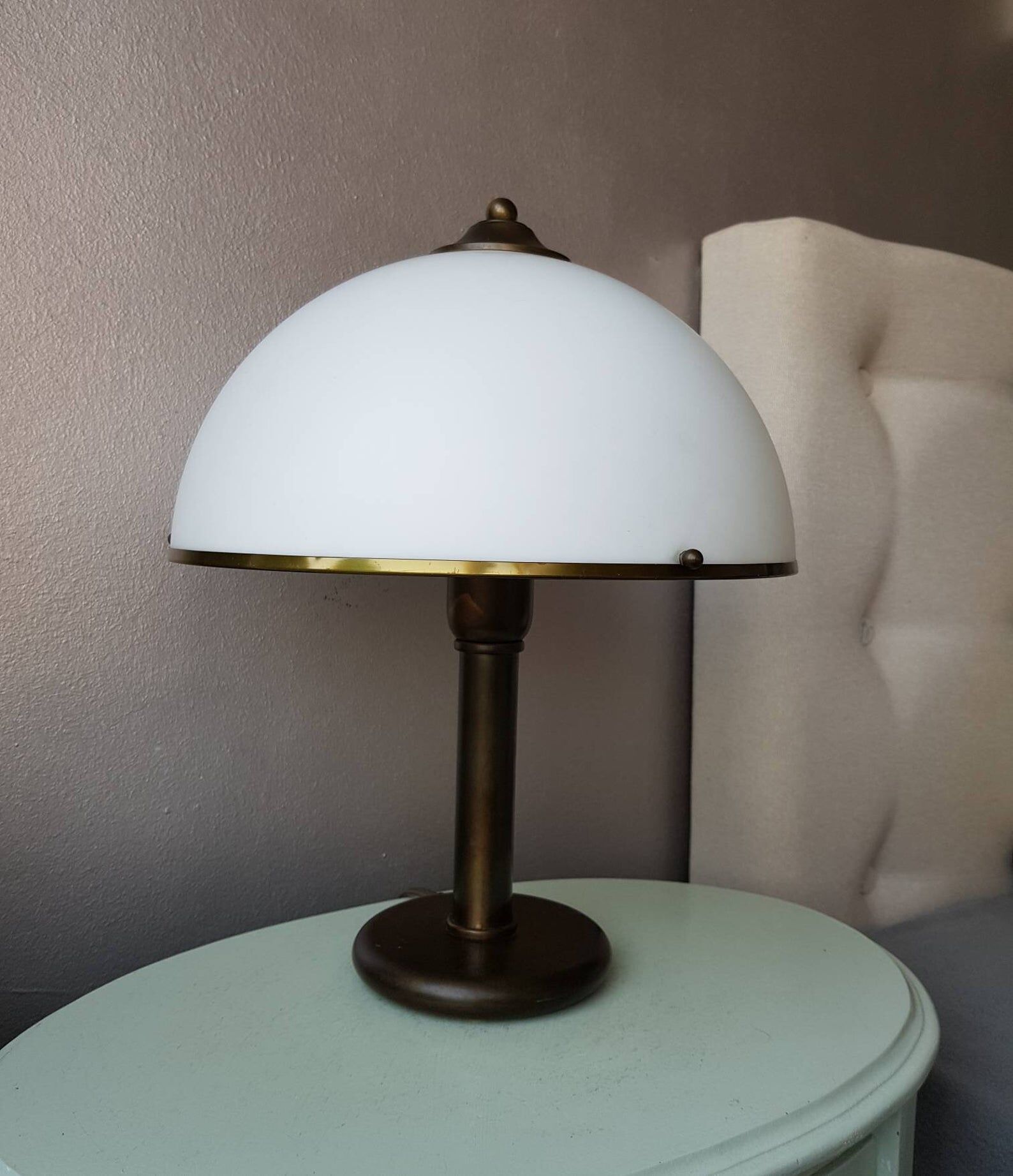 White mushroom table lamp 1970s space age