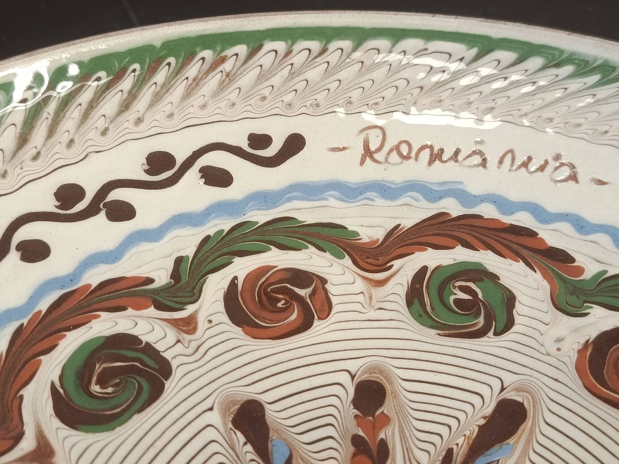 Traditional Romanian hollow plate in Horezu ceramic, UNESCO, 1970