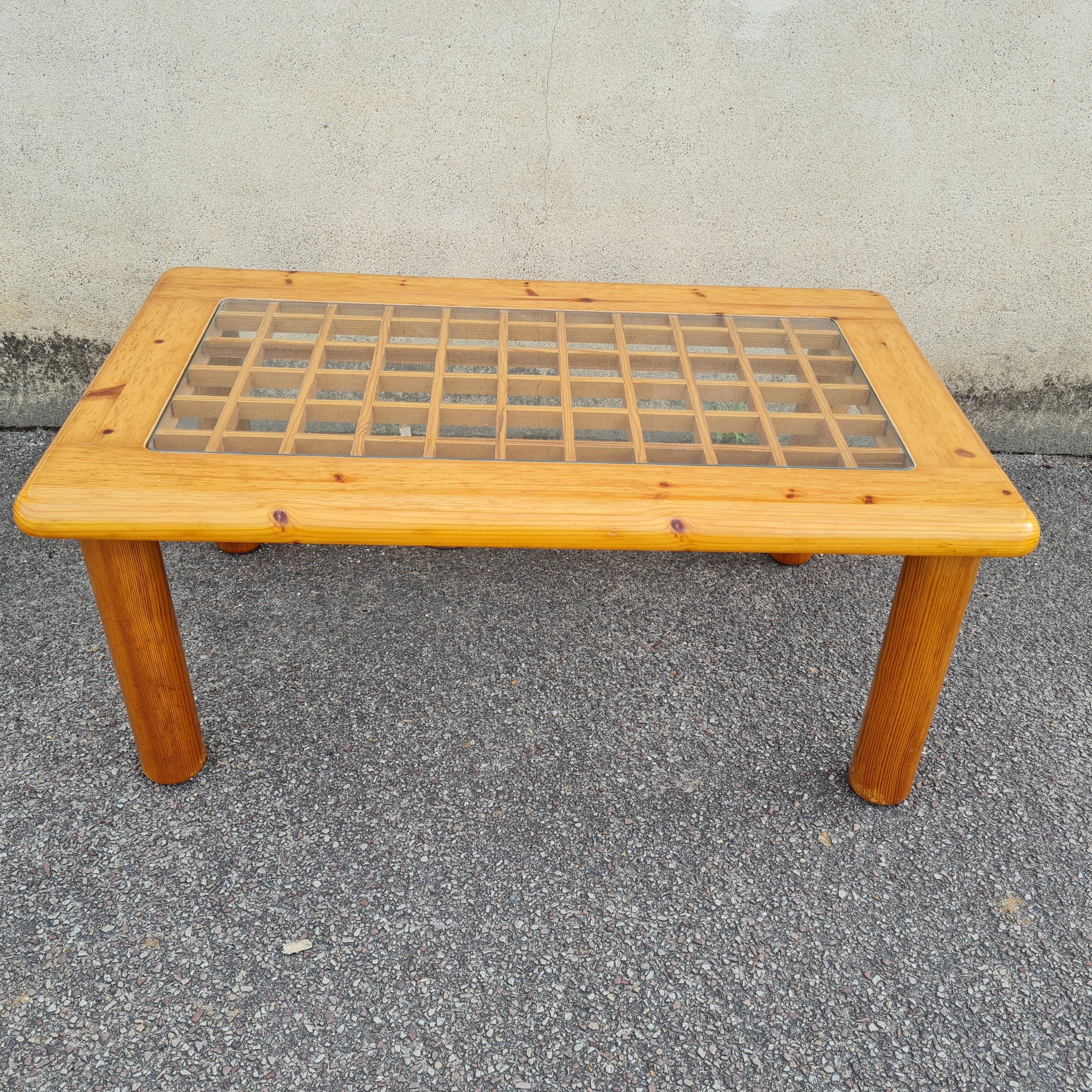 Italian coffee table in pine and glass