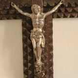 Crucifix art tramp