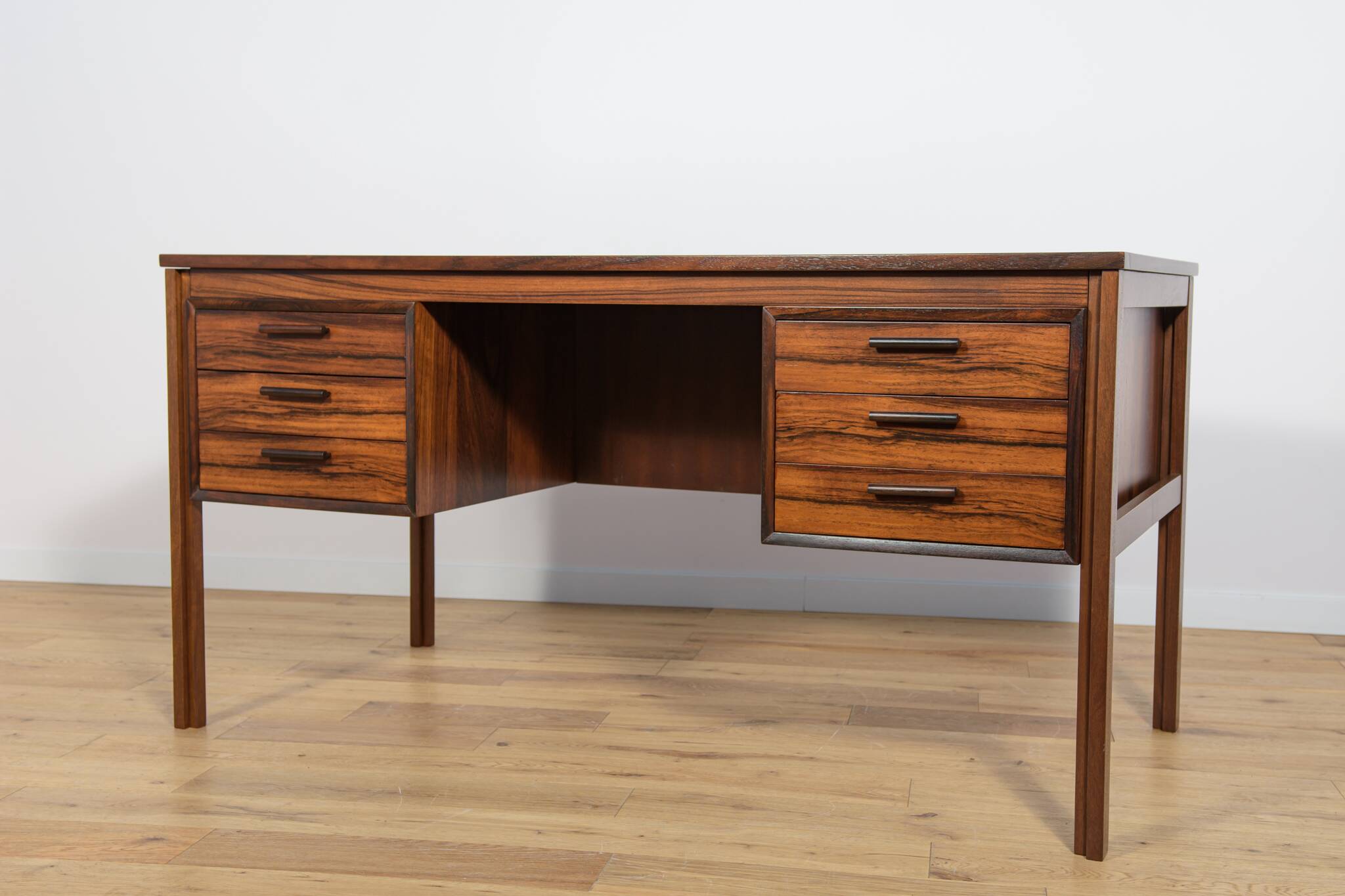 Mid-Century Freestanding Rosewood Desk, 1960s