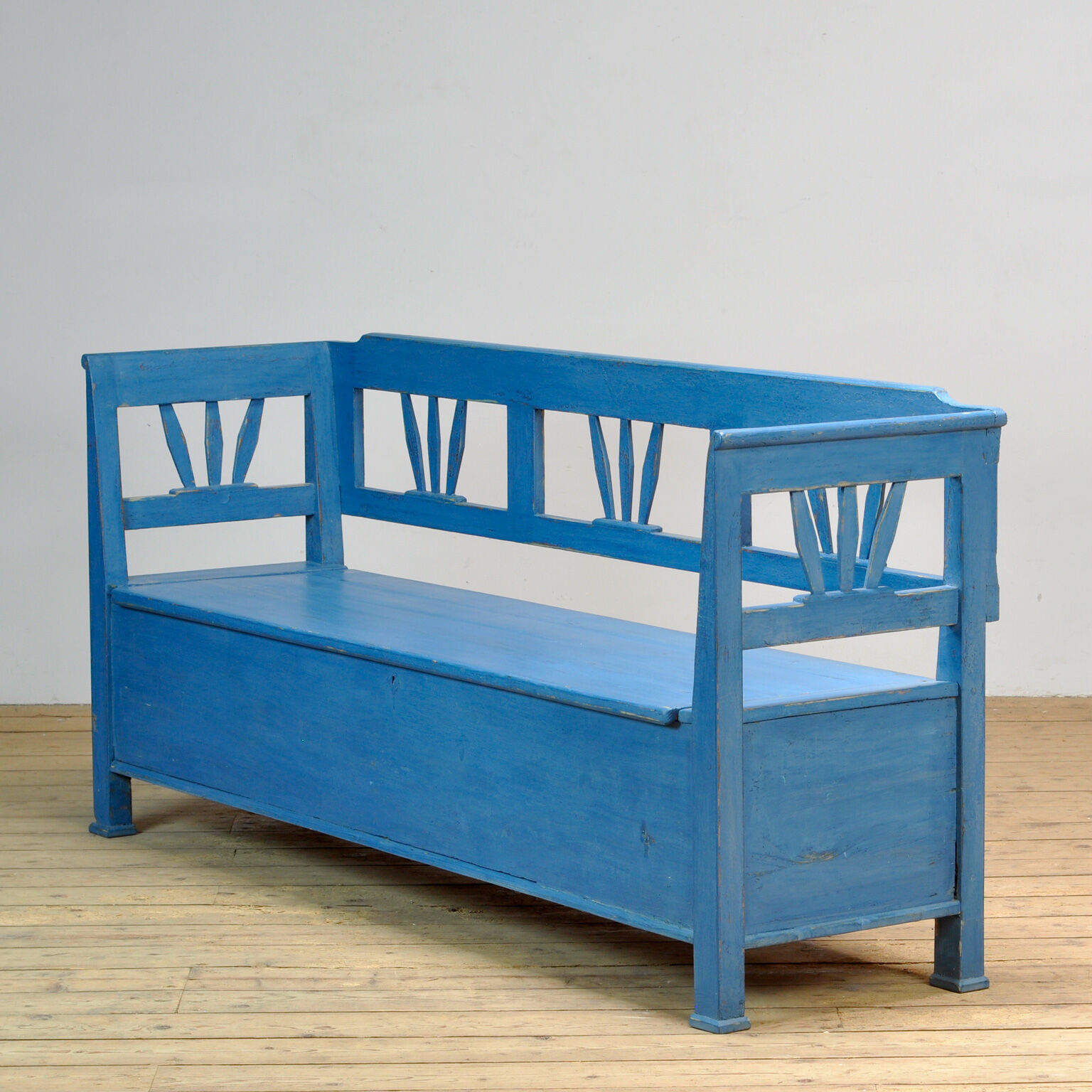 Antique Pine Bench, 1920s