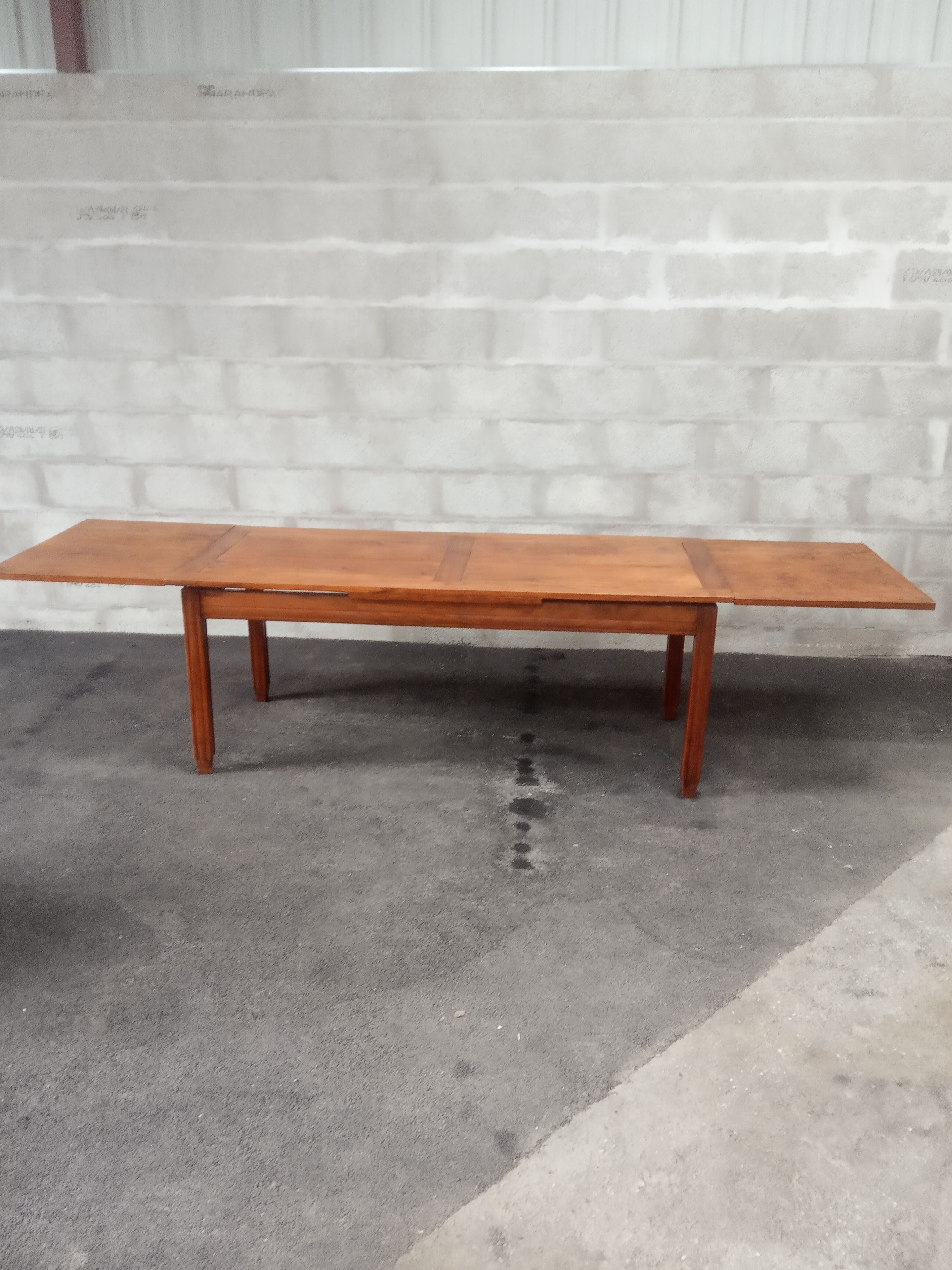 Old farmhouse table 12/14 people