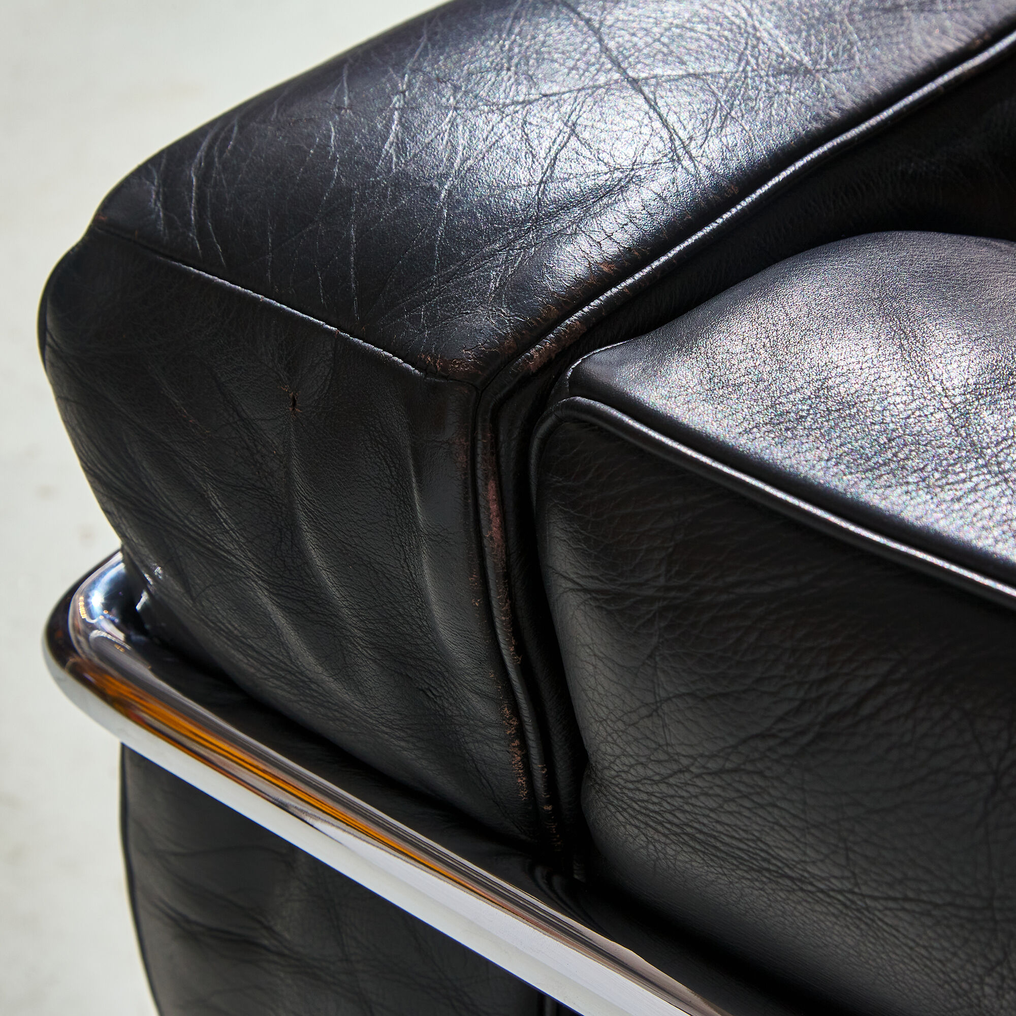 Fauteuil en cuir LC3 de Le Corbusier pour Cassina
