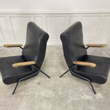 Duo de fauteuils vintage en simili-cuir noir