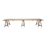 Winegrower's farm table