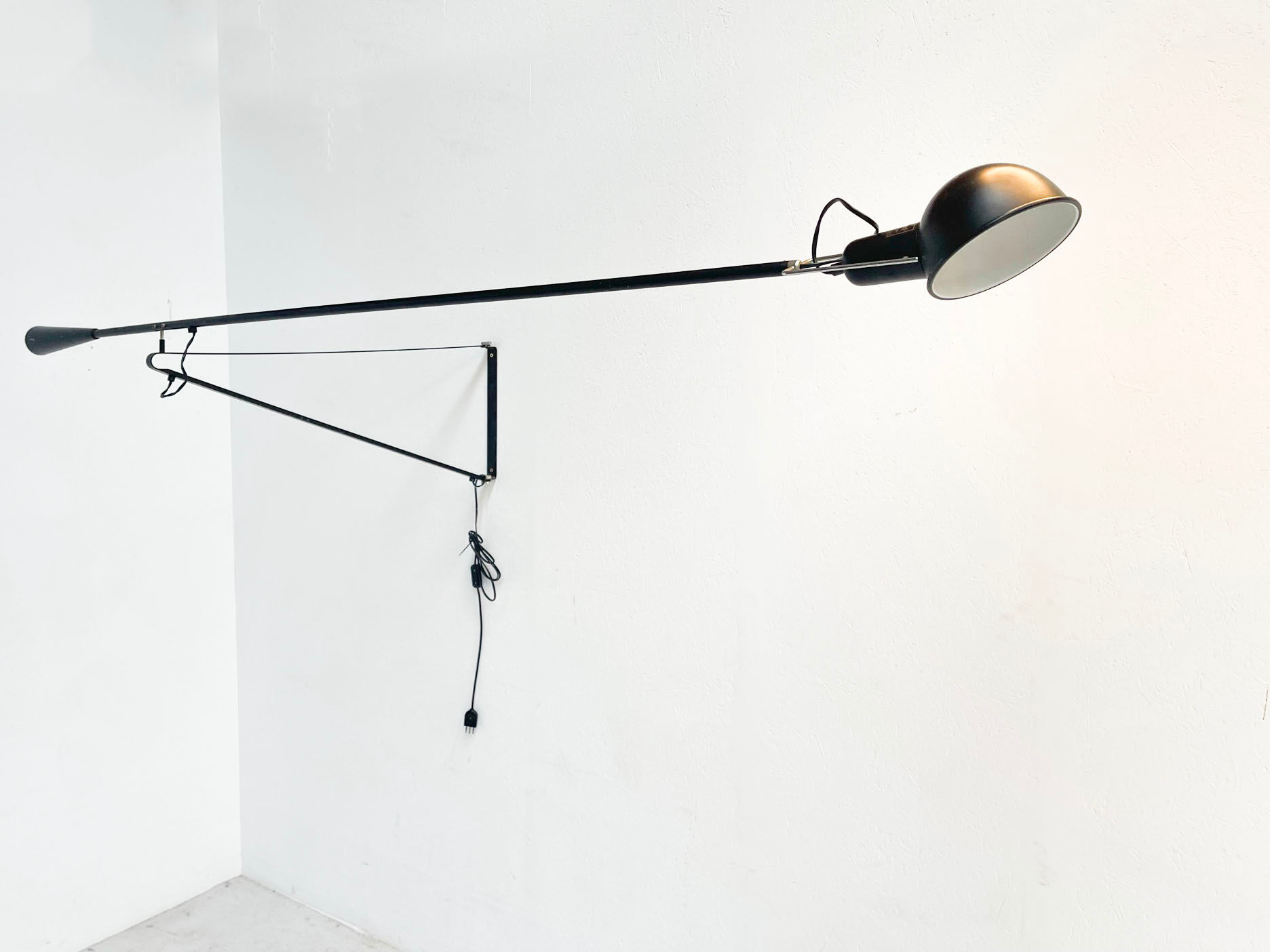 Paolo Rizzatto 265 wall lamp