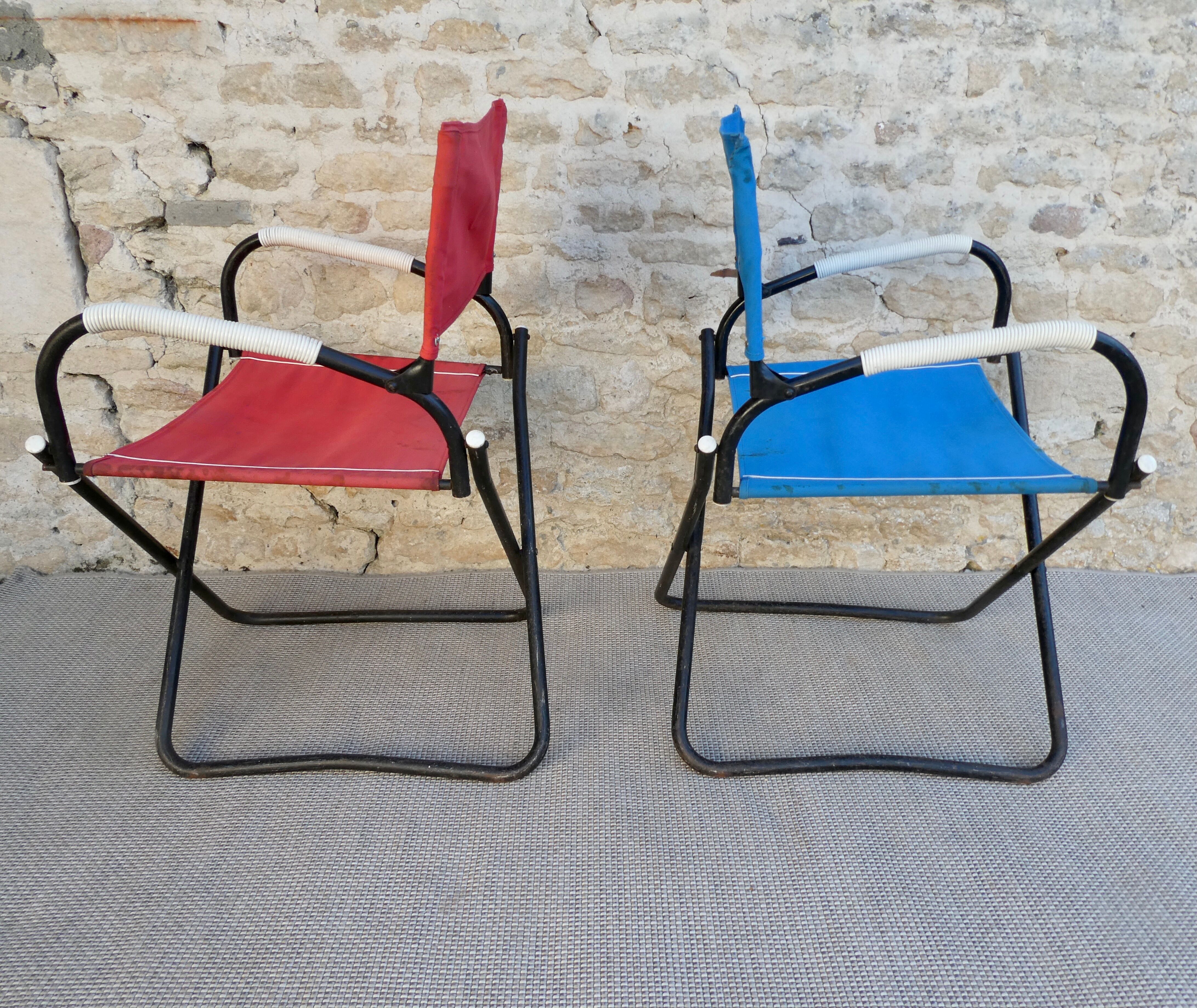 Pair of folding armchairs from the 60s, in metal and fabric