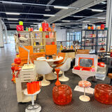 Table and tulip leg chair, vintage space age from the 70s.