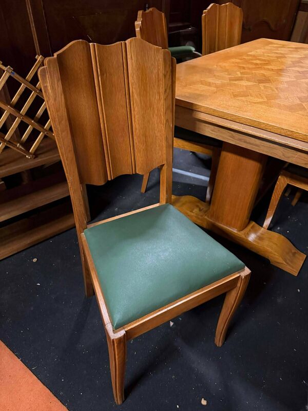 Table de salle à manger et ses 6 chaises