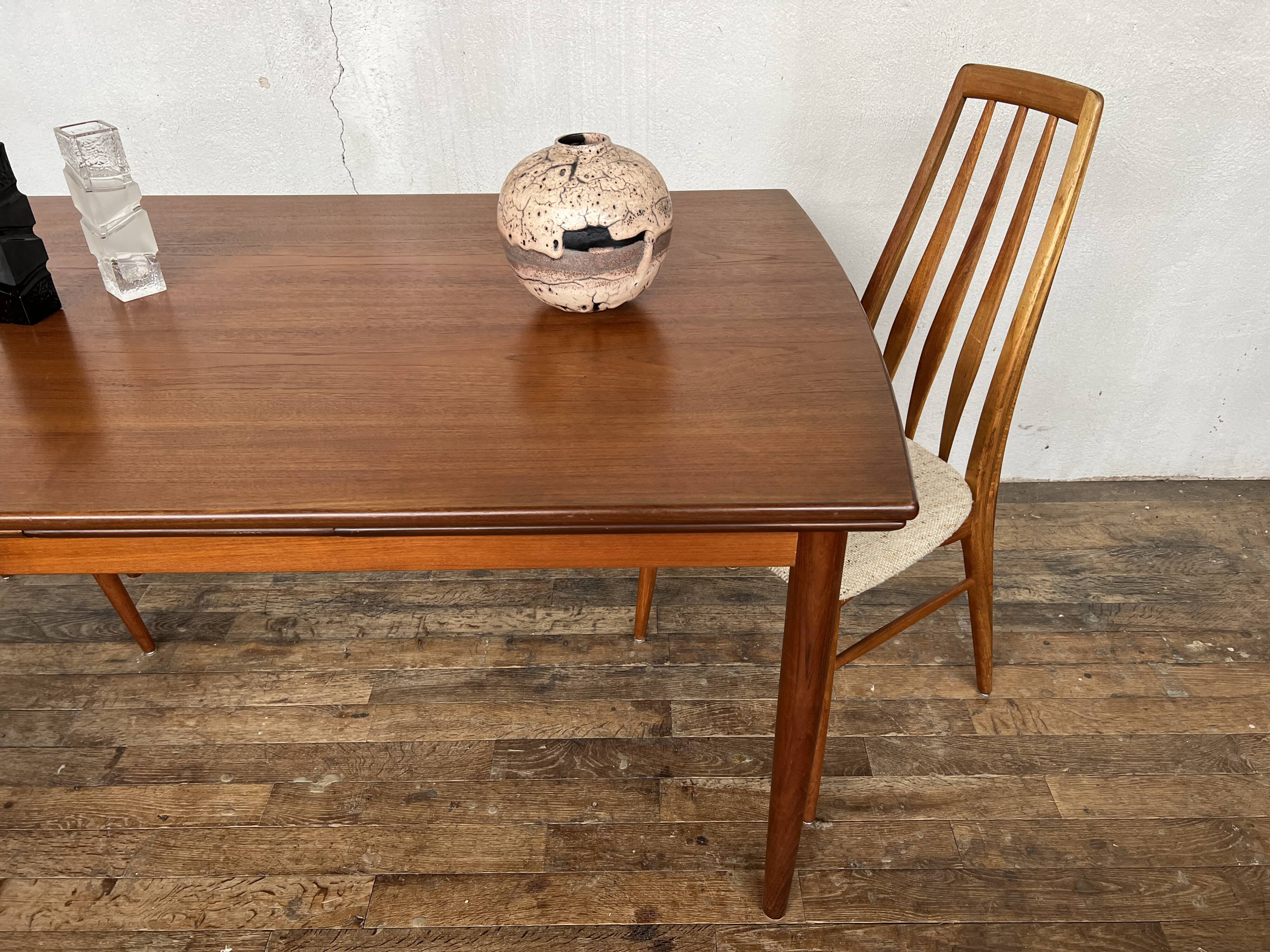 Scandinavian table in vintage teak 1960 Samcom edition
