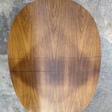 Oval table with art deco central foot