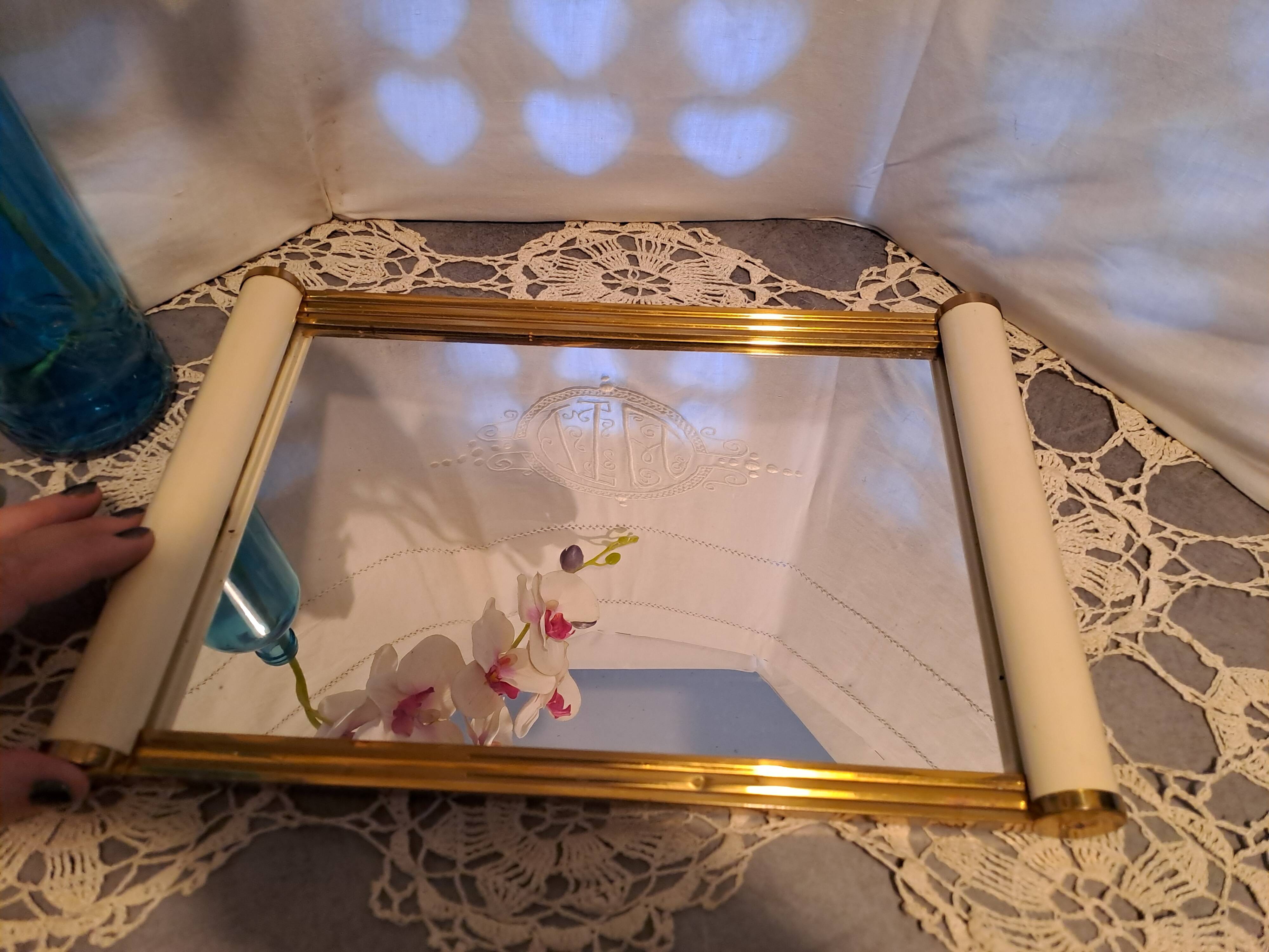 Art deco tray with rectangular mirror background