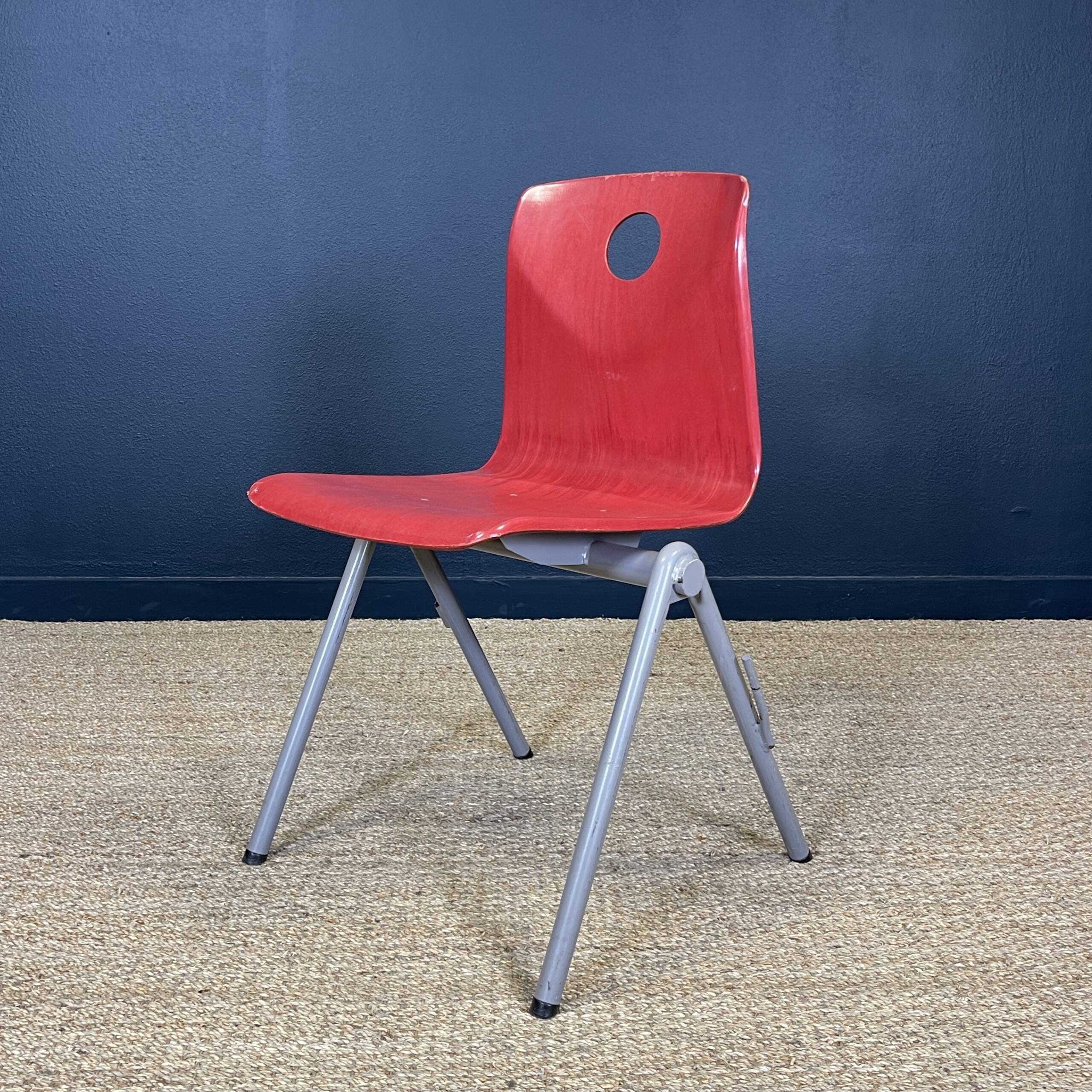 Set of 4 Galvanitas S30 raspberry red / gray steel chairs from the 70s