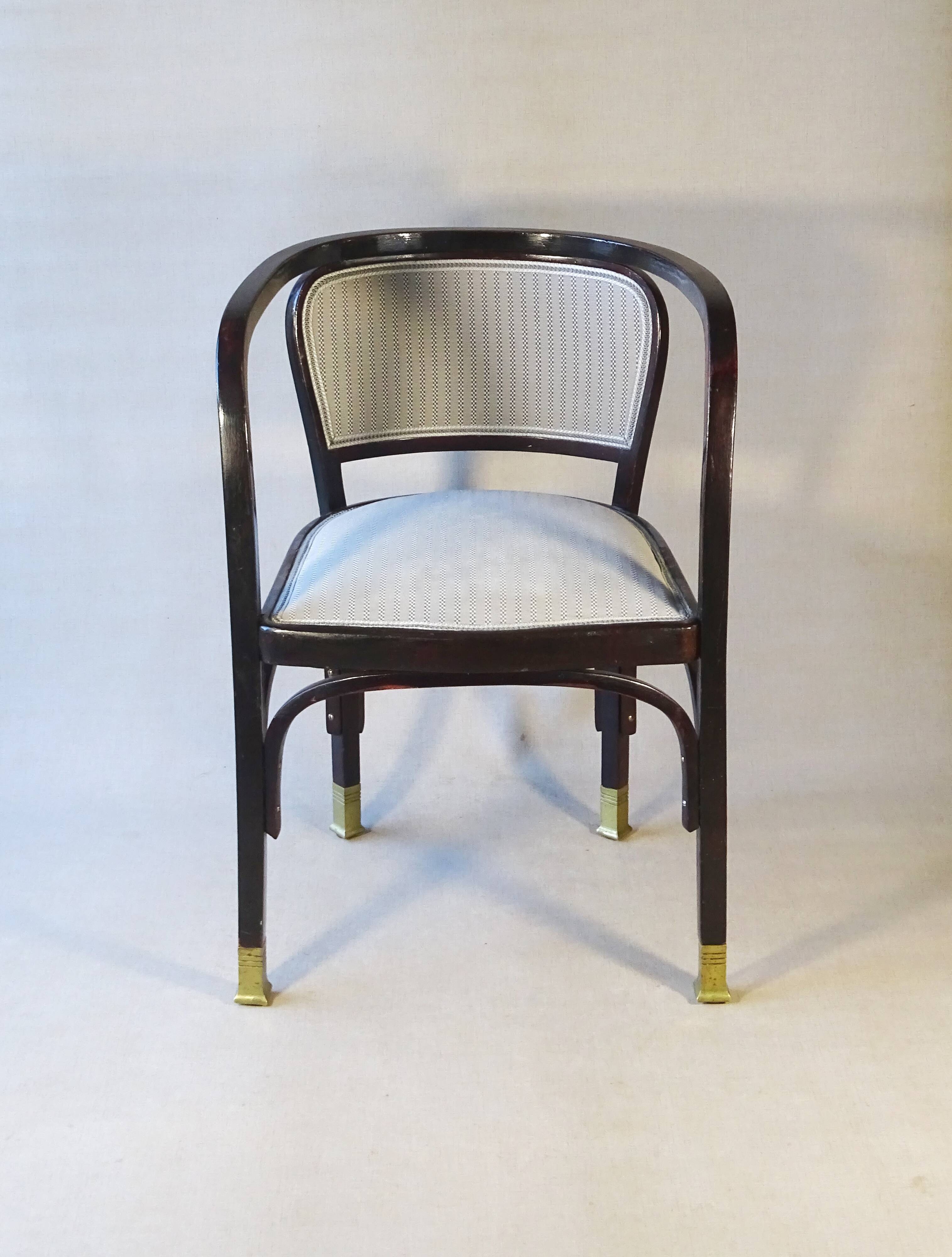 Fauteuil n°715 de Gustave Siegel pour Kohn, 1905. Backhausen