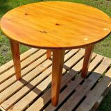 Round pine coffee table