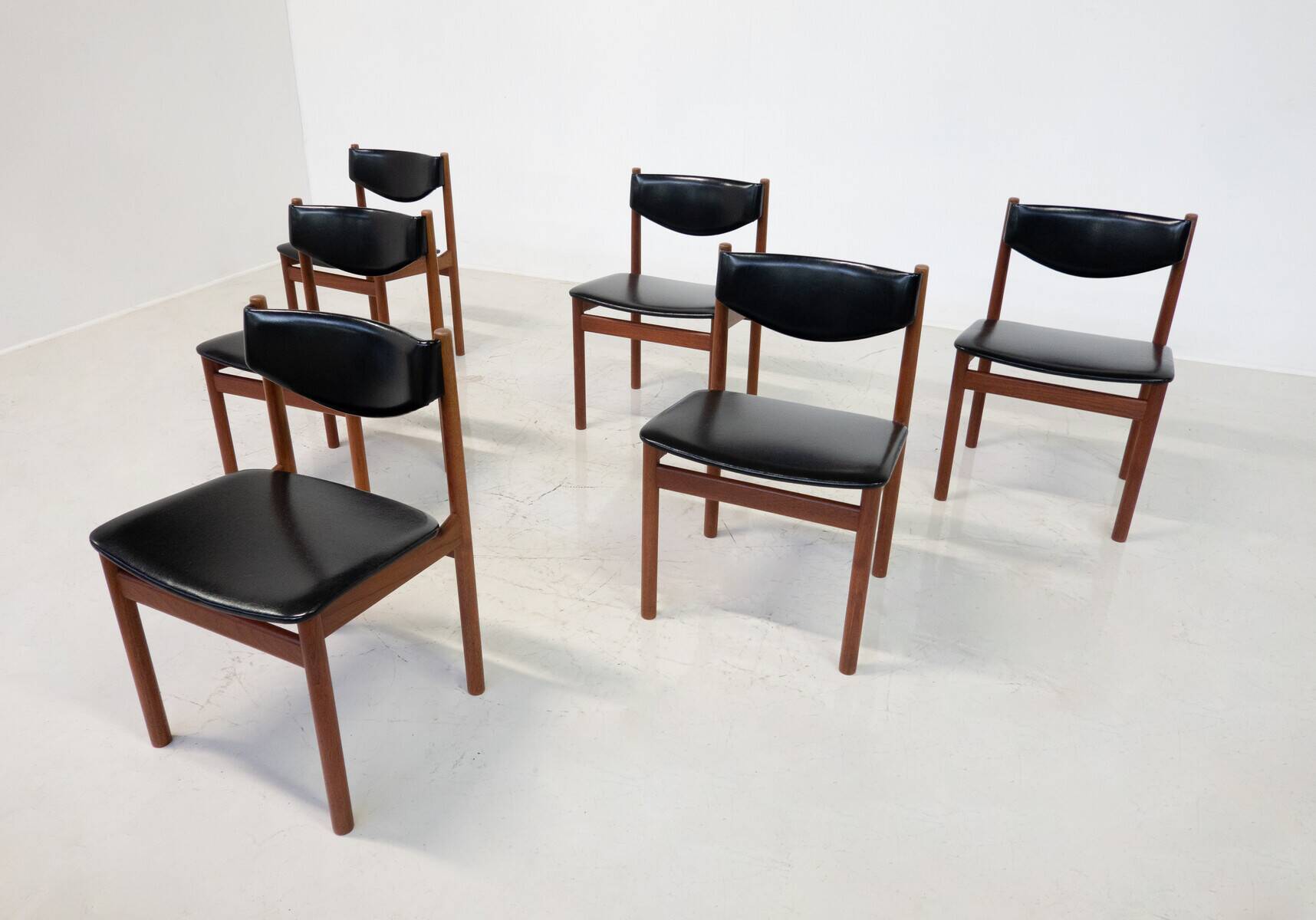 Mid-Century Modern Set of 6 Scandinavian Chairs, 1960s