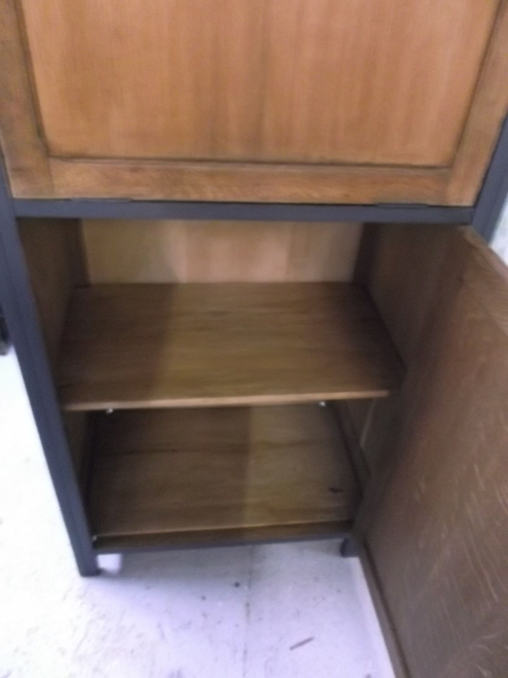 Meuble de rangement,  ancien, vintage