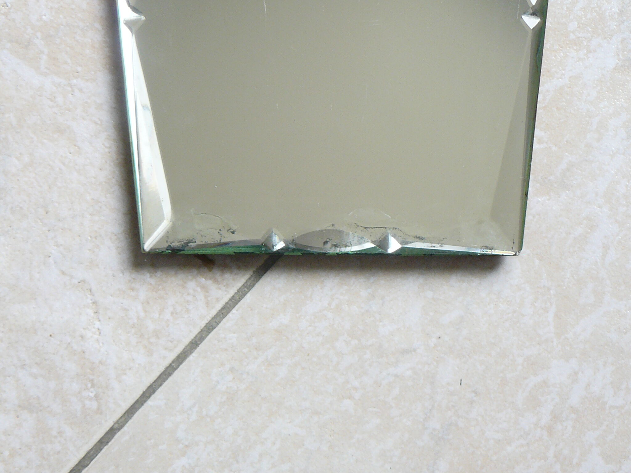 Mirror to ask, beveled, 50 years