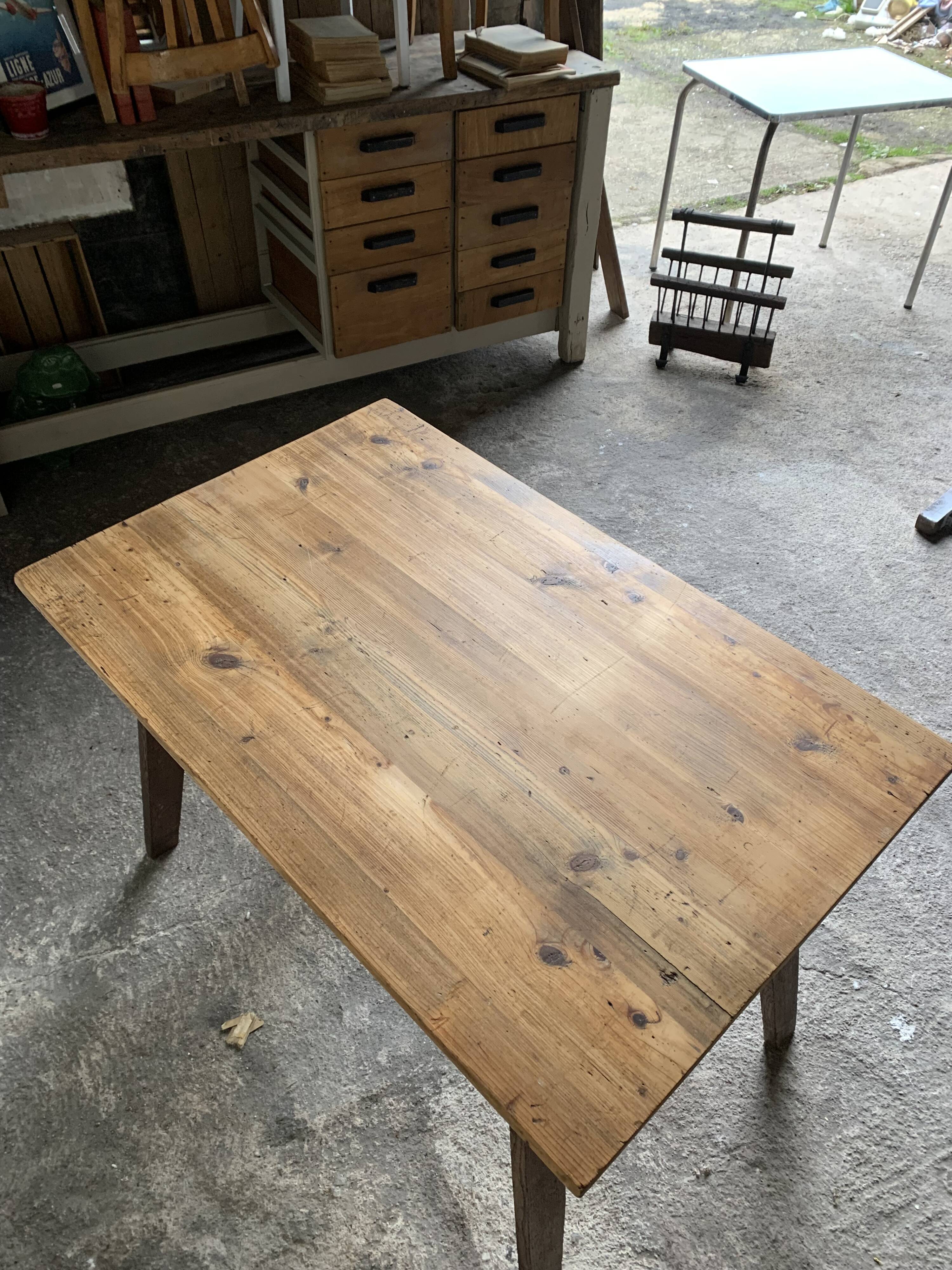 Table of the disaster victim René Gabriel