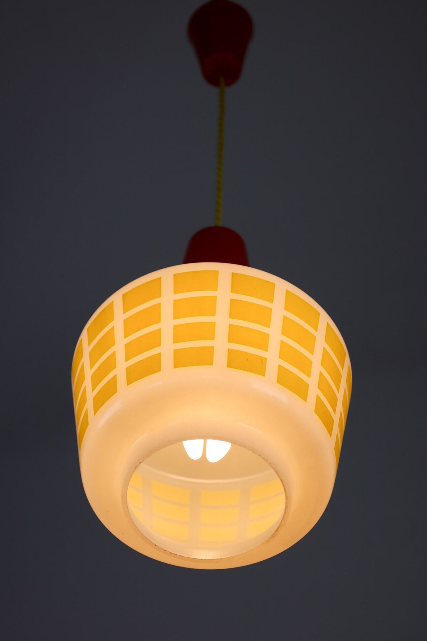 Suspension en verre rouge et jaune