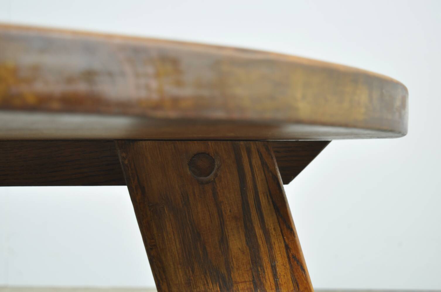 BRUTALIST / massive oak round coffee table / 1970s