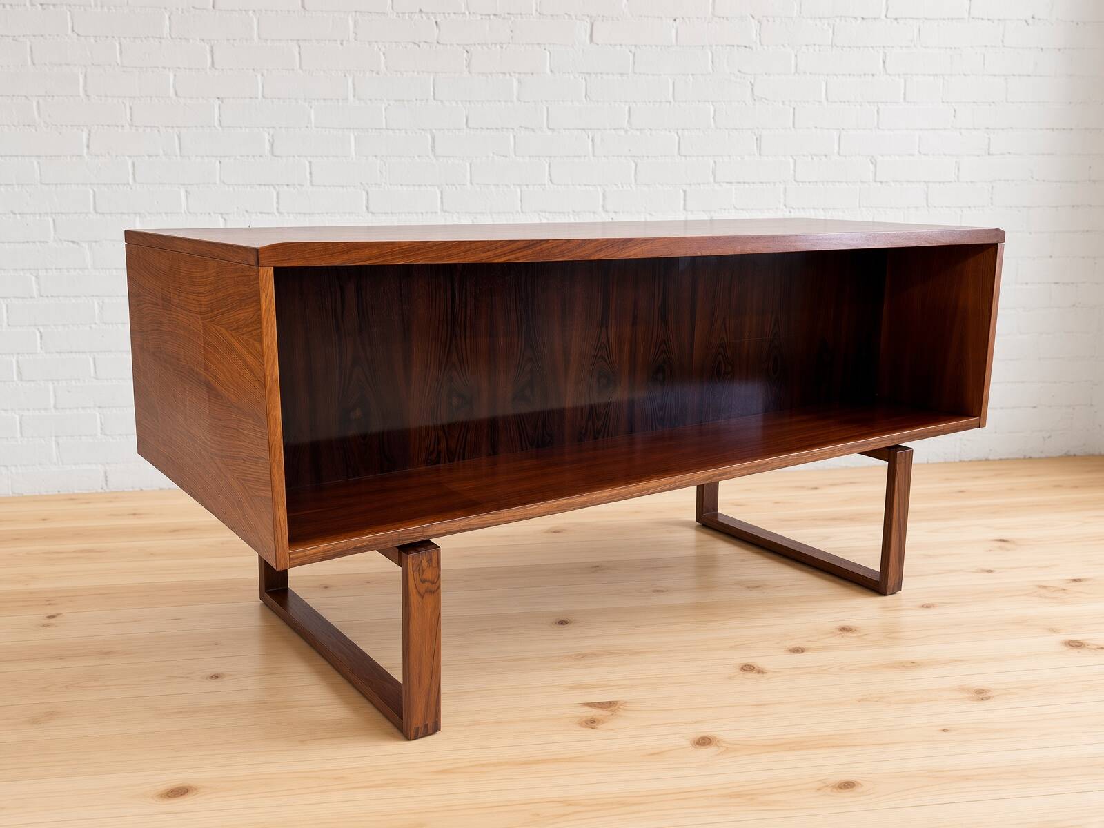 MidCentury Danish Rosewood Desk Torben Valeur & Henning Jensen for Dyrlund