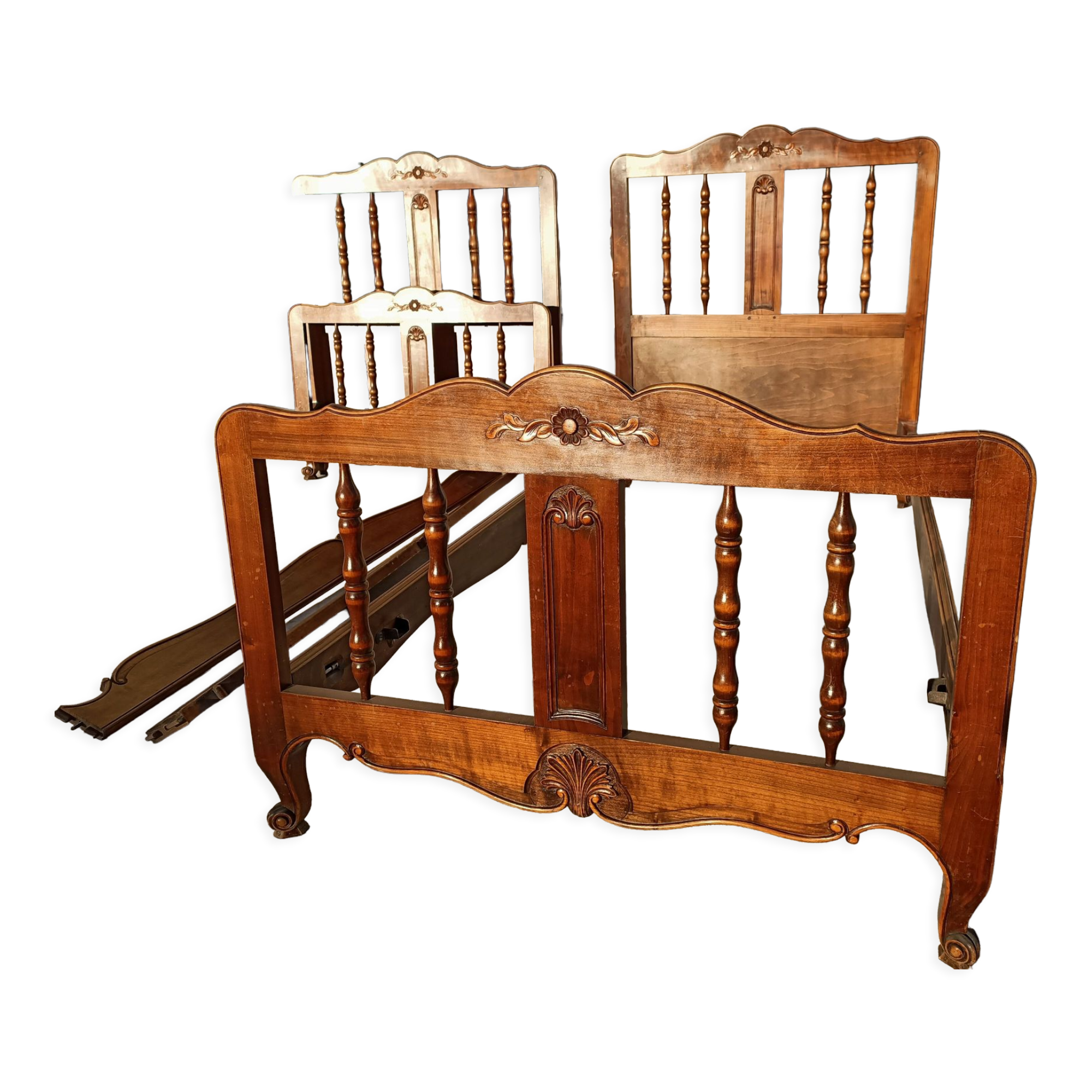 Pair of Provencal wooden bed year 40 from Dervieux