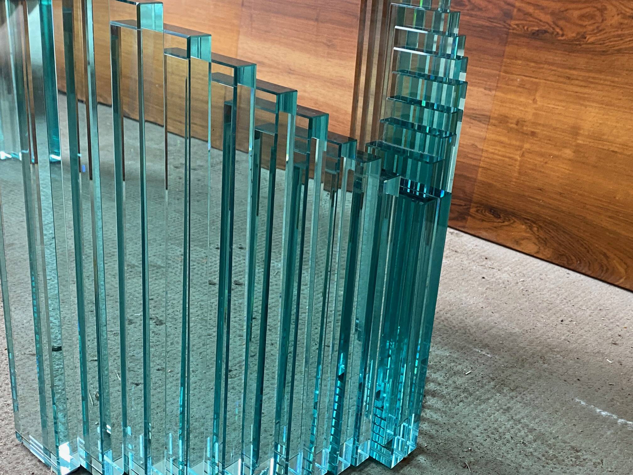 Table basse en verre teinté bleu an80