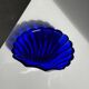 Coupelle coquille en verre bleu D10