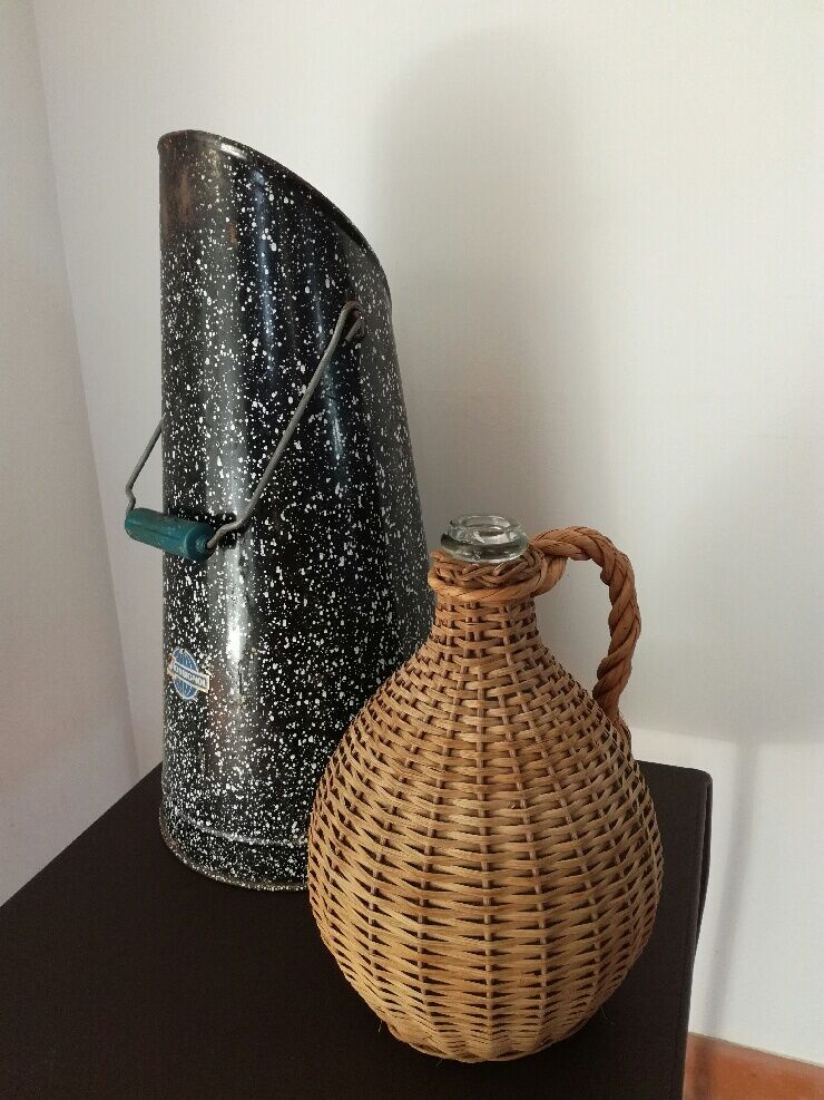Rattan bottle