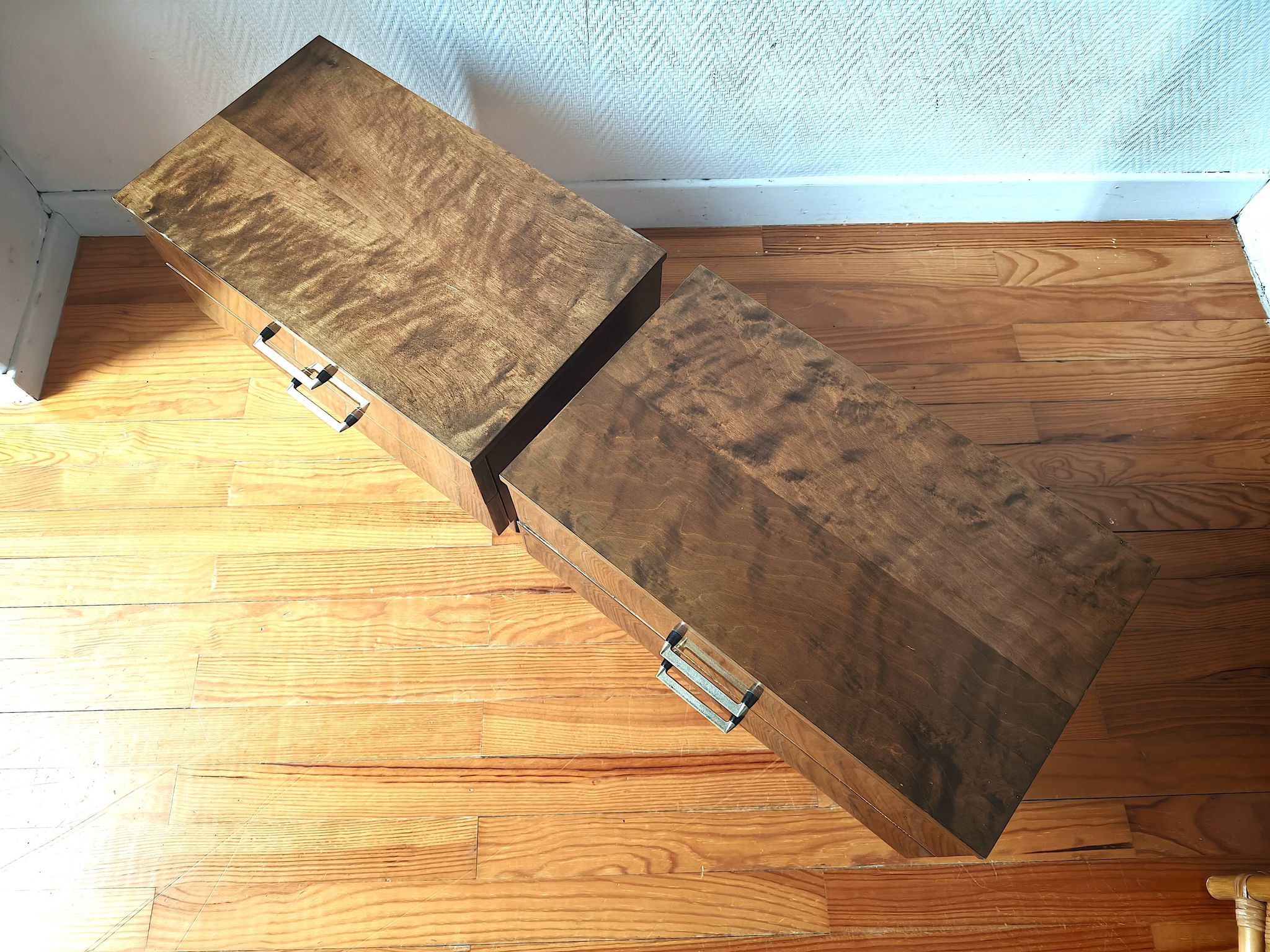 Pair of modernist bedside tables in veneered wood, 1950s-60s