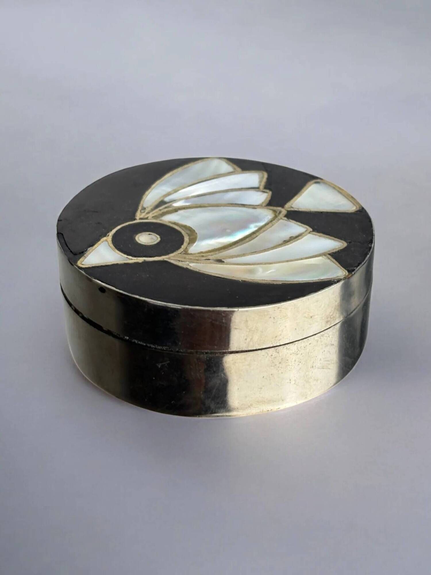 Boîte à poisson en coquille d'abalone et en argent d'alpaga, Mexique, 1970