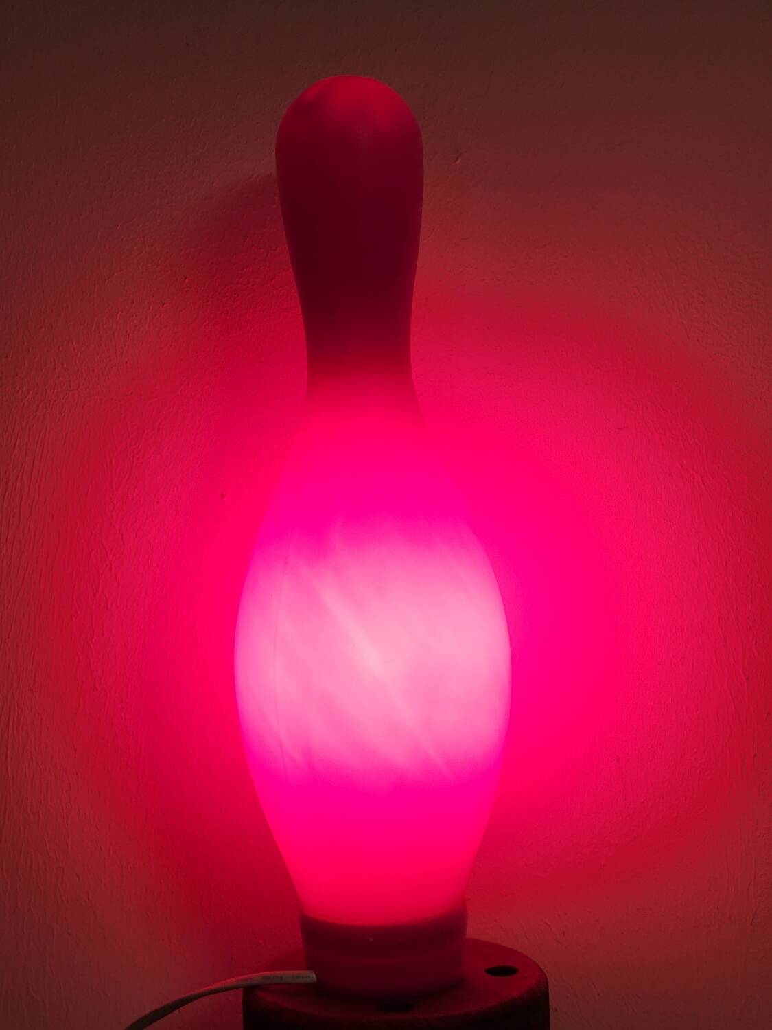 Bowling pin lamp
