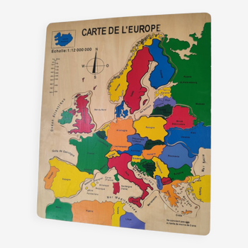 Carte de l'Europe en bois