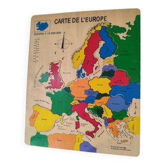 Carte de l'Europe en bois