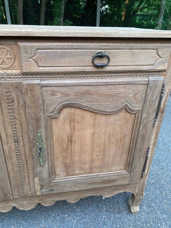 Buffet Louis XV rénové en chêne massif XVIIIème