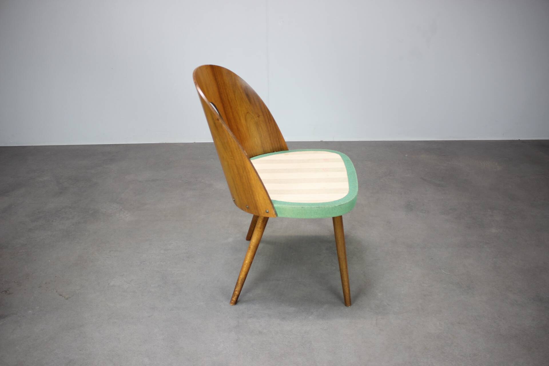 Chair Antonín Šuman for Tatra Nábytok, Czechoslovakia, around 1960