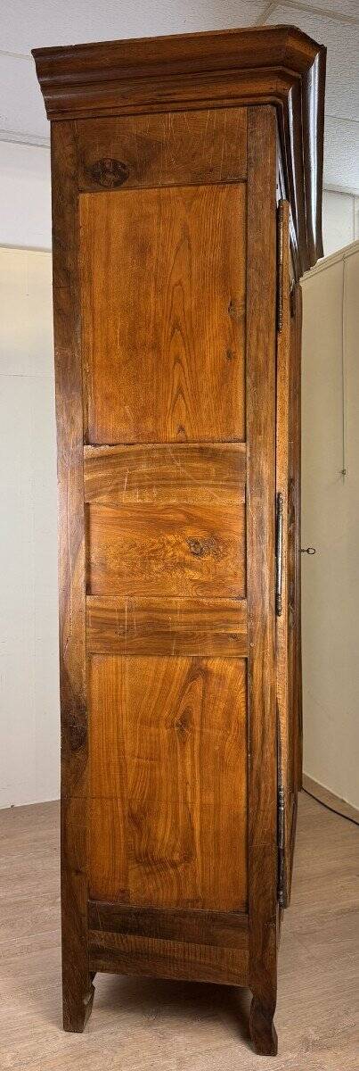 Armoury Lxv (17th Century) in Solid Walnut