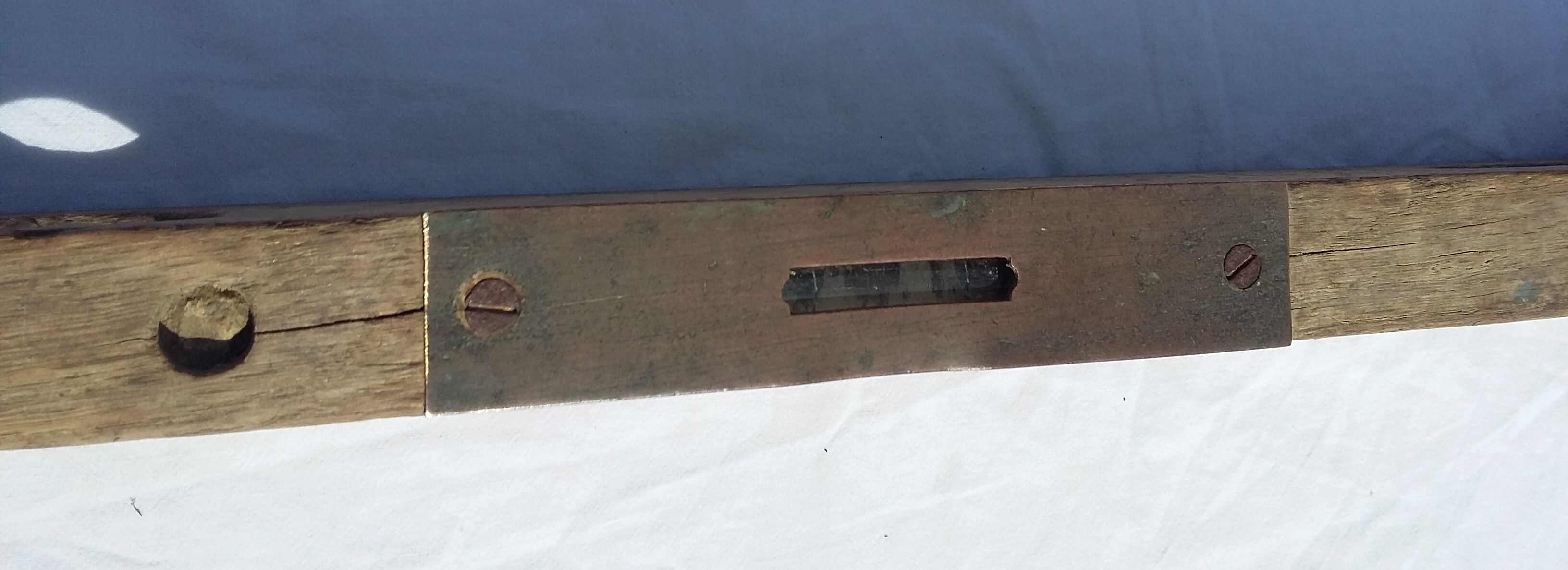 Wood and metal level - Old tool
