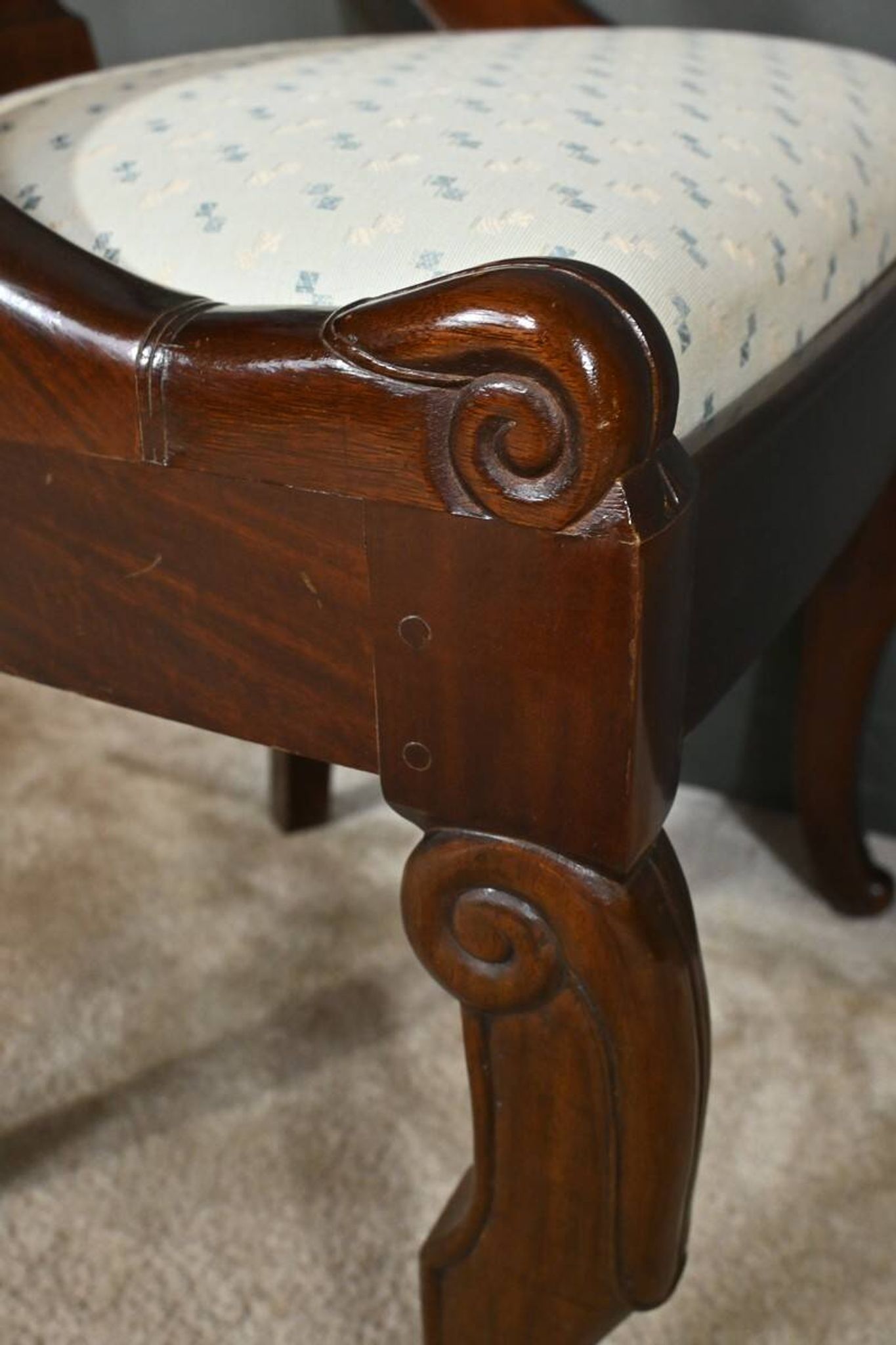 Set of 4 Gondola Chairs in Mahogany, Restoration period – Part 1, 19th century