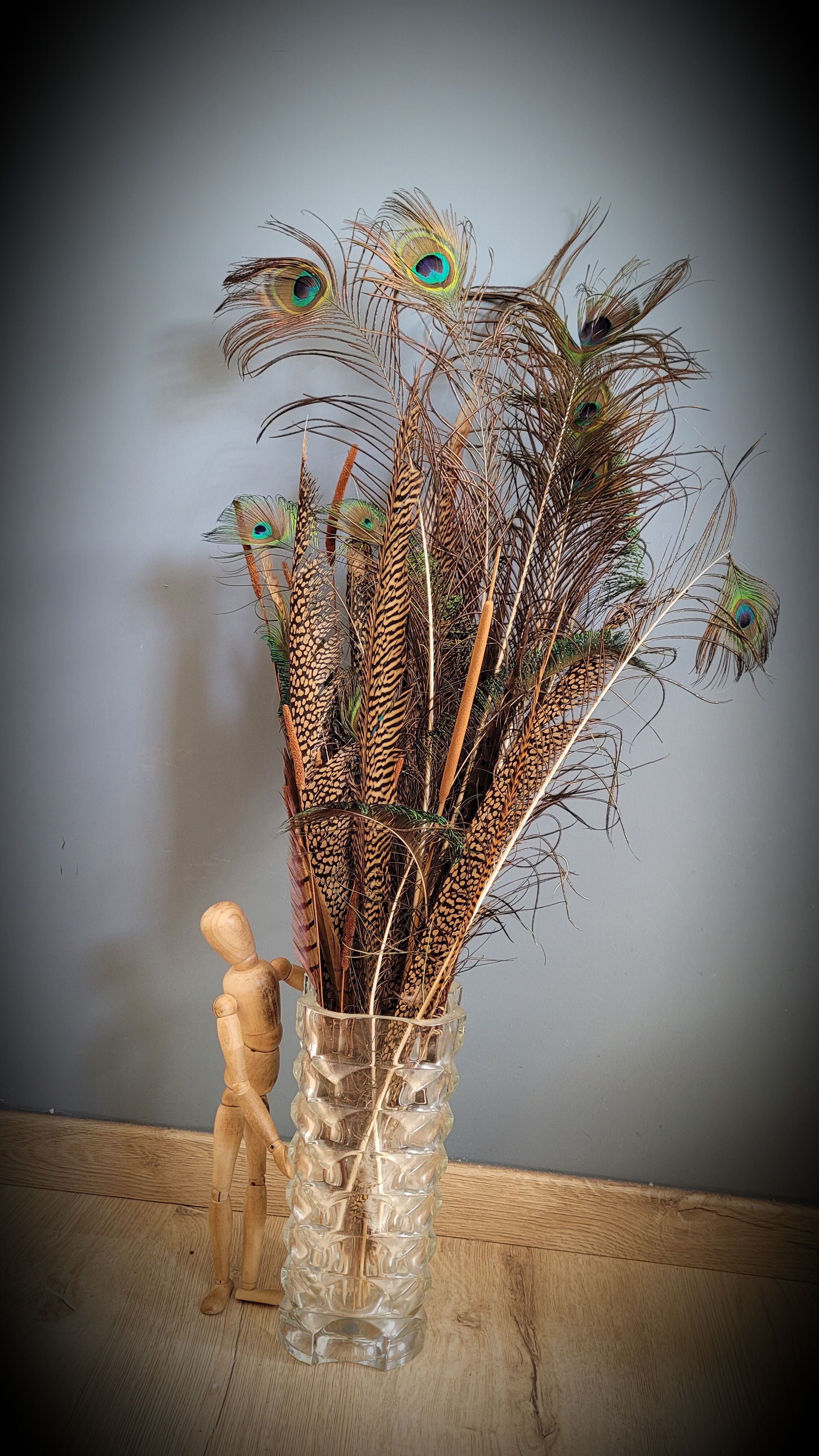 Faceted molded glass vase