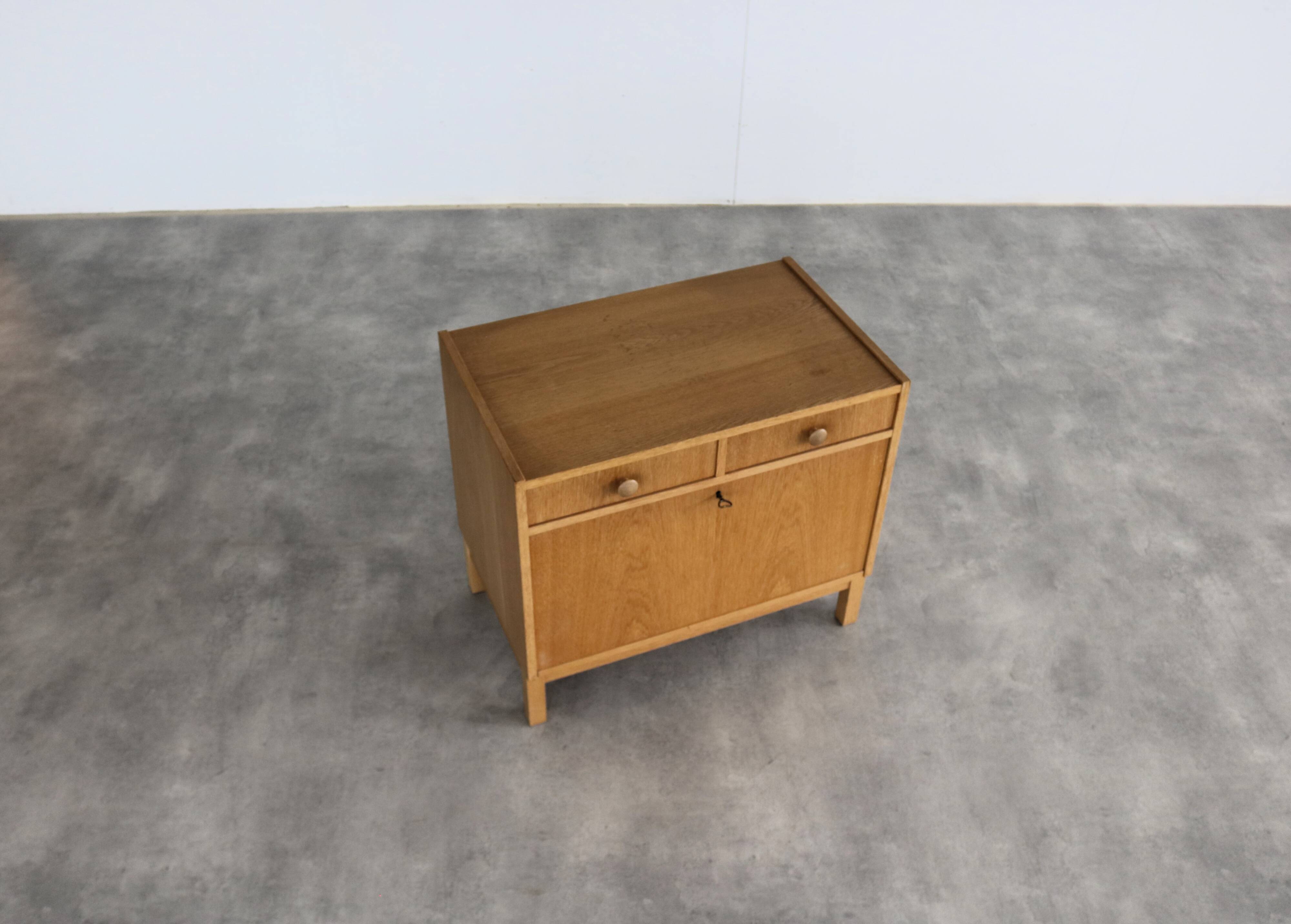 vintage chest of drawers | valve box | 60s | Sweden